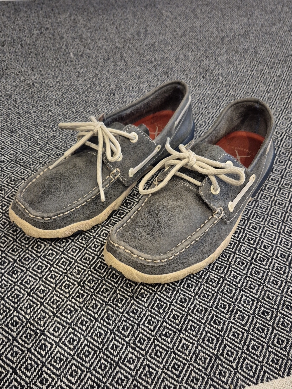 Twisted X Men's Grey Driving Moc Size 7.5